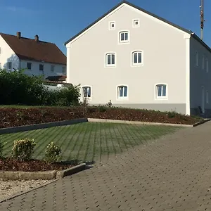 https://ferienwohnung-zum-dorfwirt.com-bavaria.com
