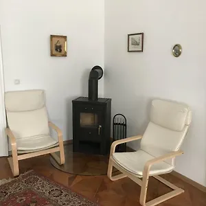 88m² Großes Im 1. Stock Apartment